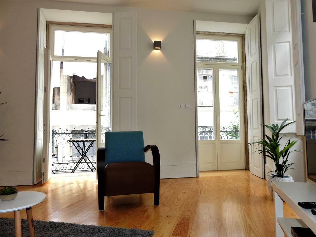 Oporto Delight 1 Luxury Apartment In Historic Center With Balcony Max 4 P Exterior foto